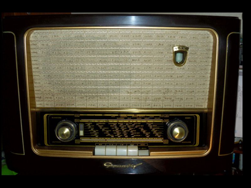 Rádio GRUNDIG 1041W