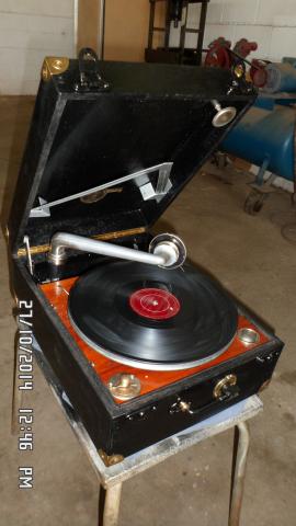 Gramofone restaurado